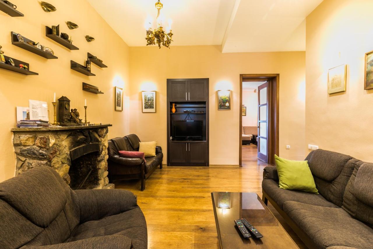 Apartment At 12 Baratashvili Street Тбілісі Екстер'єр фото